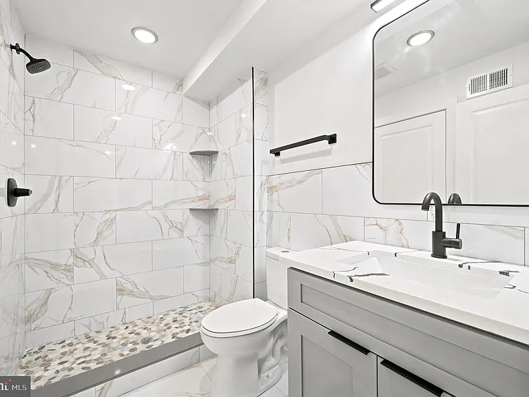 1514 S 22nd St #1 — Photo 10