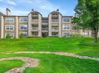 9222 E Arbor Cir APT J, Englewood, CO 80111