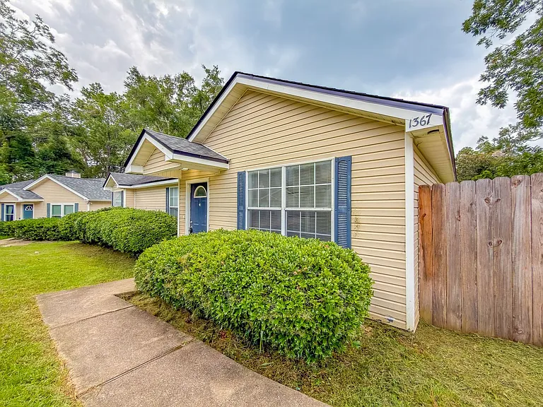 1367 Idlewild Dr — Photo 44
