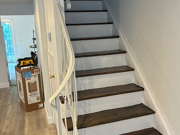 3rd image of 86 Russek Dr