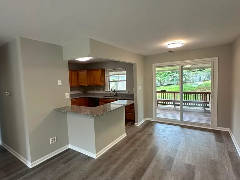 1803 Anderson Rd — Photo 4