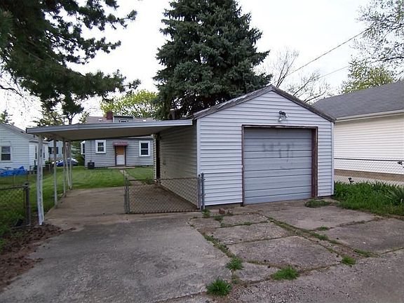 3rd image of 1004 Highridge Ave