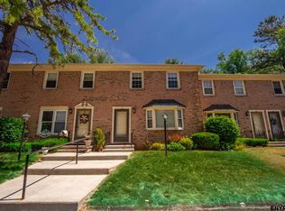 156 Williamsburg Ct, Albany, NY 12203
