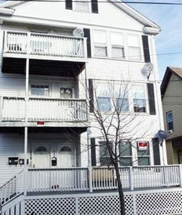1st image of 116-118 Chad Brown St #3