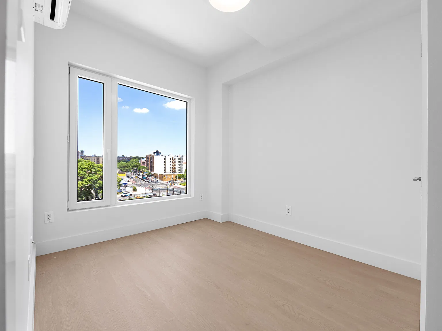 837 Maple Street — Photo 2