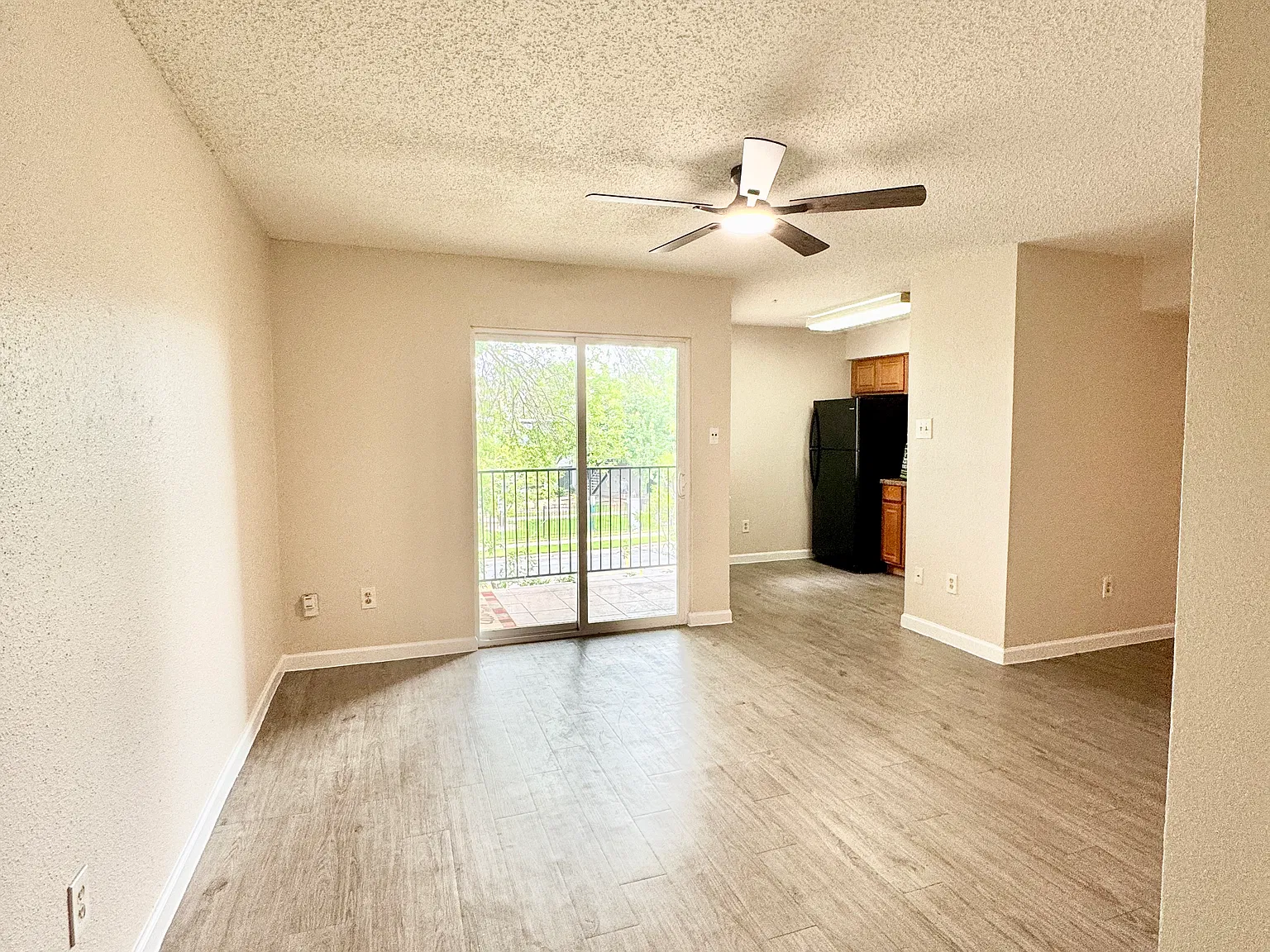 1 bed, 600 sqft, $995 — Photo 4