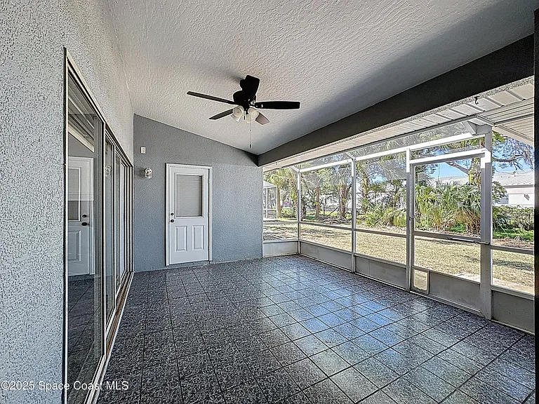 101 Cove Loop Dr — Photo 26