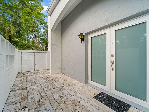 3rd image of 20941 Bay Court #125-2