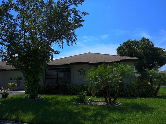 4877 Hawkwood Dr 1_web