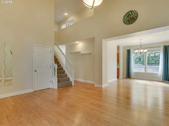 4th image of 673 SE 65th Pl