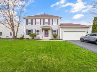 2425 Fairchild Ln, West Chicago, IL