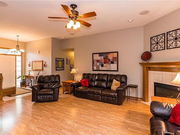 2nd image of 6816 Northglenn Way