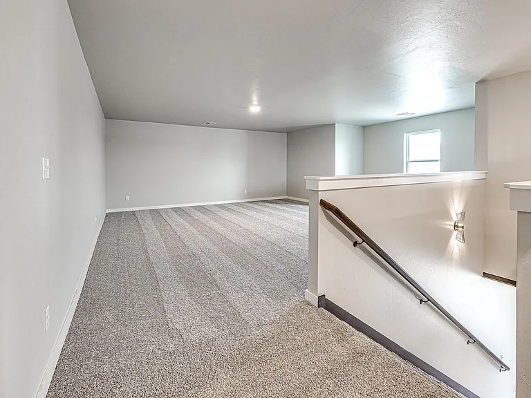 109 Carlow Way — Photo 46