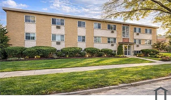 1 bed, $895 — Photo 2