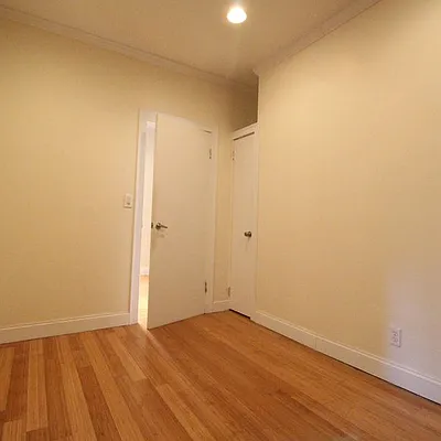 Rented by Nooklyn NYC LLC | media 42