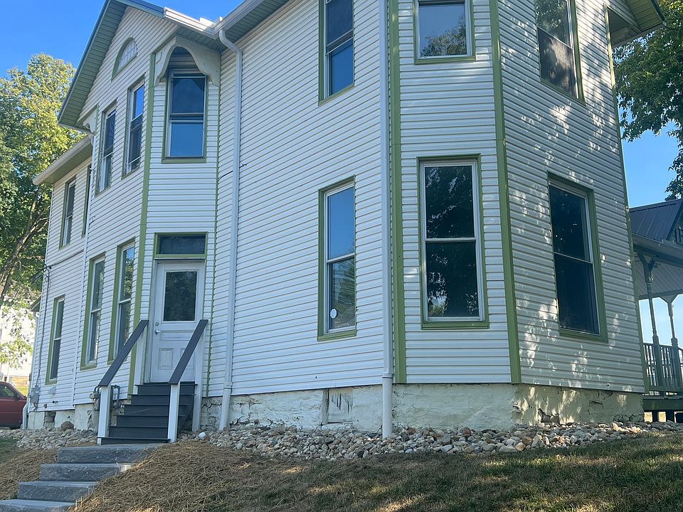 1st image of 935 Blue Ave #2