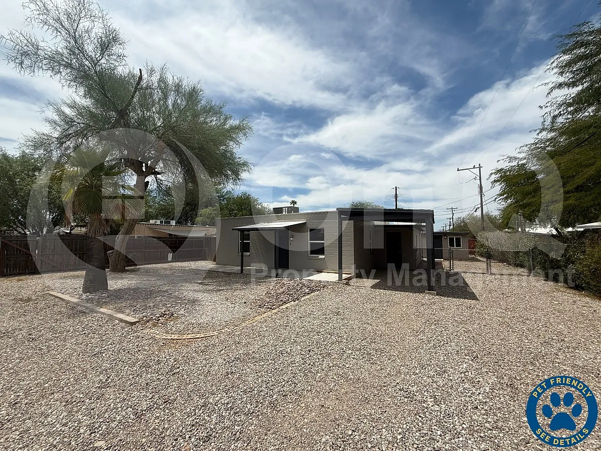 3 bed, 3.0 bath, 1386 sqft, $2,200 — Photo 1