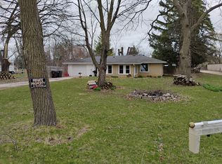215 Old Green Bay Rd, Kenosha, WI 53144