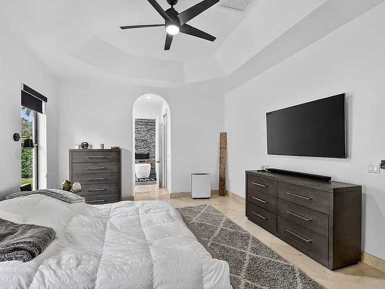 10337 Trianon Pl — Photo 24