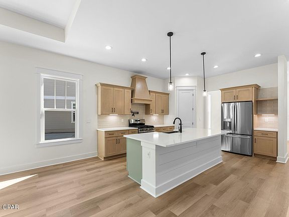 5th image of 109 Johns Island Way