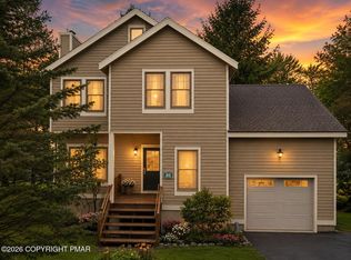 112 High Mountain Ln, Tannersville, PA 18372