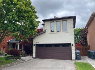 5555 Lockengate Ct, Mississauga, ON L5R 3M8