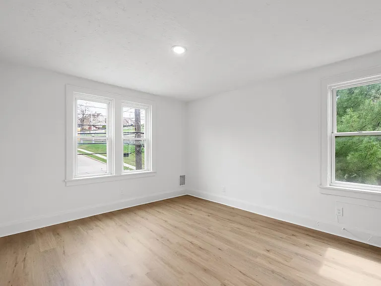 1117 McNeilly Ave — Photo 12
