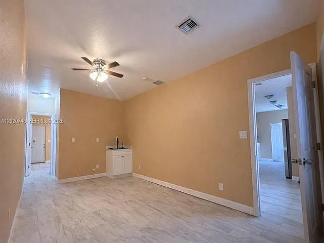 1015 NW 8th Ave — Photo 13