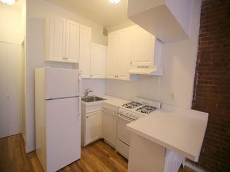 2nd image of 443 7th Ave