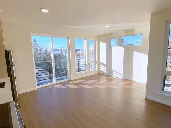 1439 NW 60th St, Seattle, WA