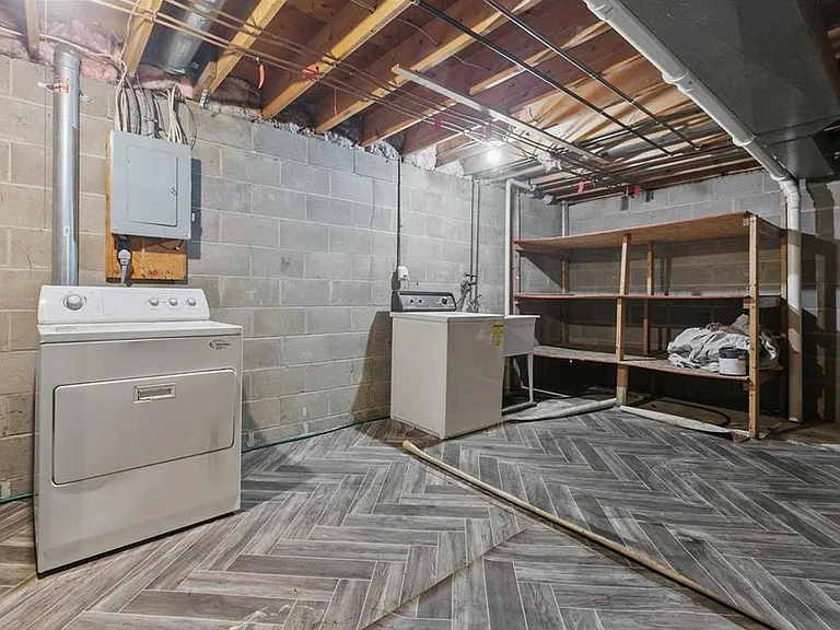 Van Cleve Townhomes — Photo 7