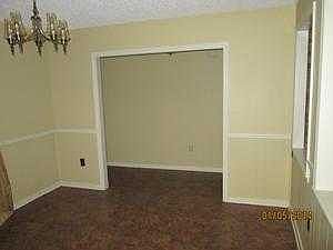 3rd image of 230 Twin Oaks Dr