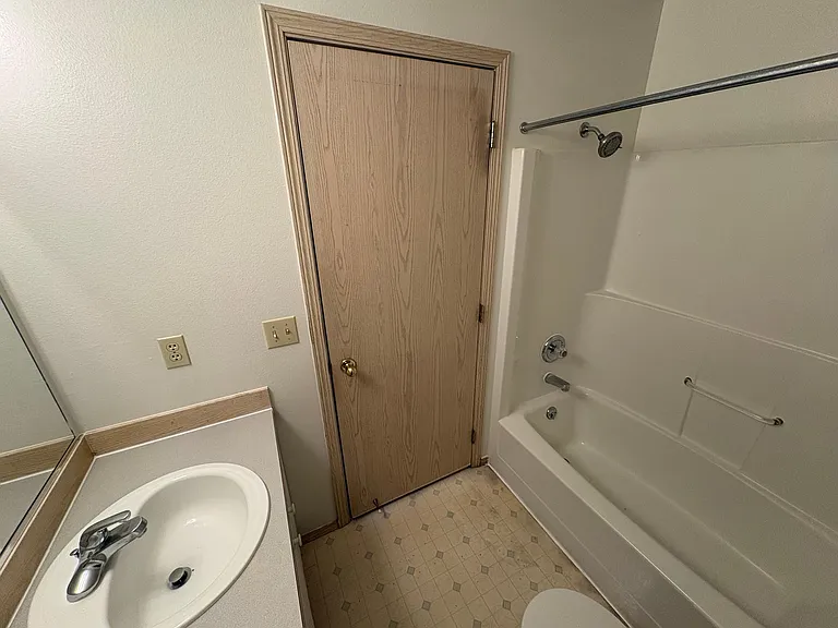 705 S Jefferson St — Photo 25