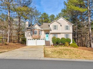 47 Greatwood Dr, White, GA 30184