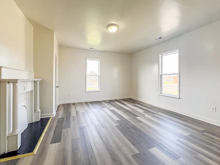 608 Halifax St — Photo 21