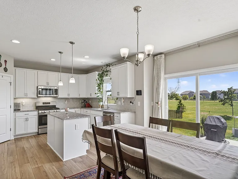 3805 Mantle Dr — Photo 19