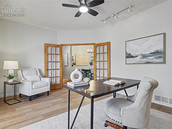 5th image of 8125 Avens Cir