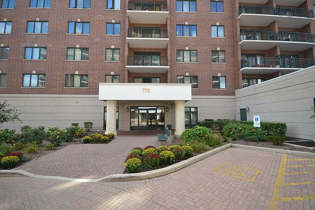 1st image of 770 Pearson St #2-303