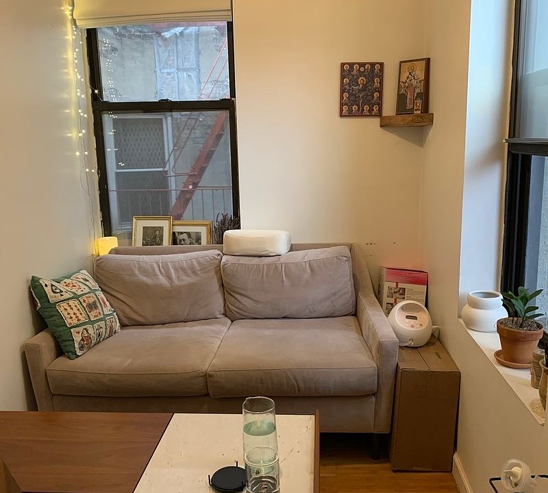1st image of 4 W 101st St #4F