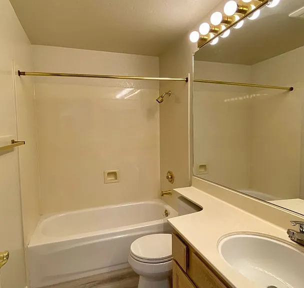115 Keil Bay — Photo 12