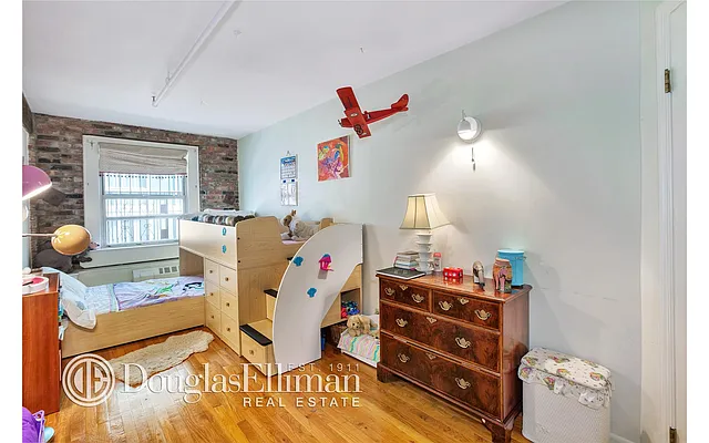 Sold by Douglas Elliman | media 7