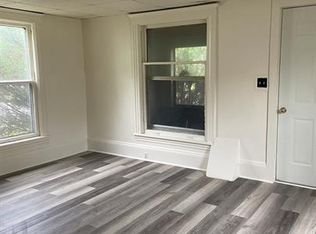 525 E Trail St APT 1, Jackson, MI 49201