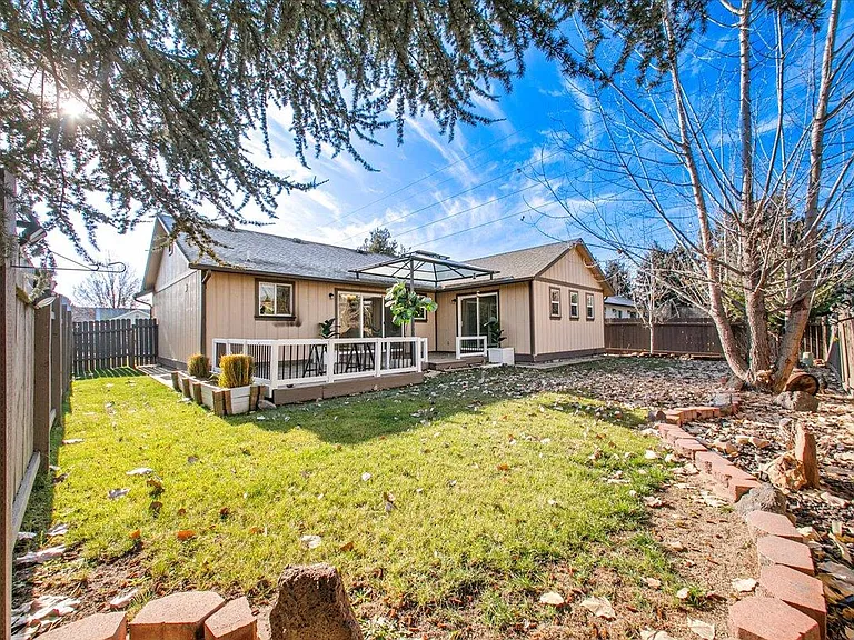 13734 W Meadowdale Dr — Photo 38