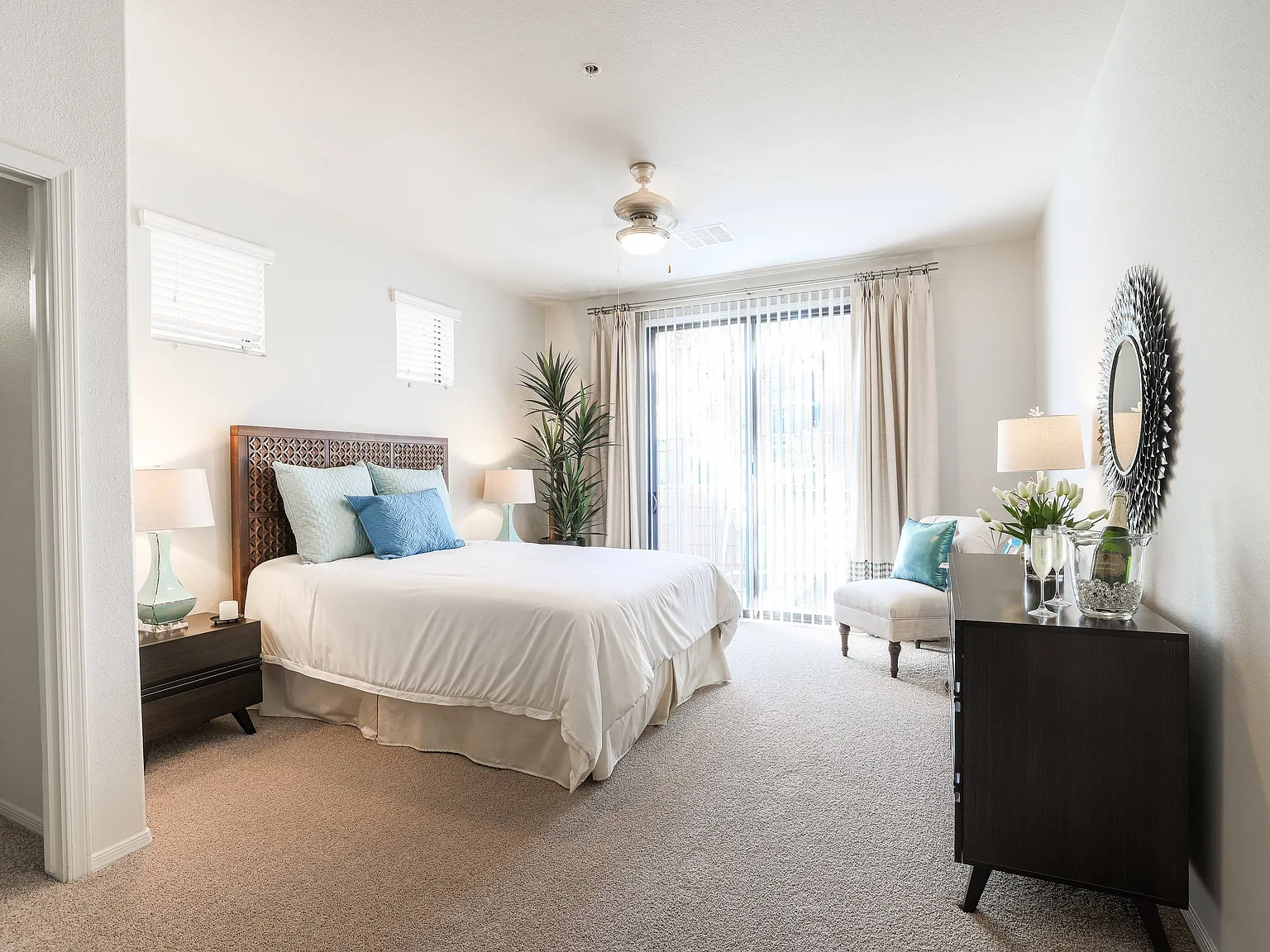 Liv Ahwatukee — Photo 1
