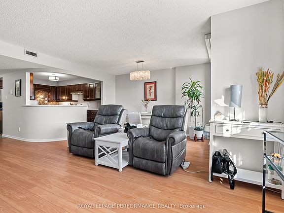 3rd image of 200 Lafontaine Ave #407
