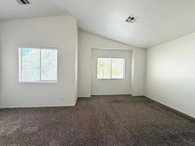 8256 Ten Gallon Ct — Photo 9