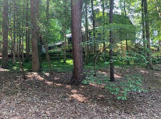 102 Woodcrest St, Greenwood, SC 29649