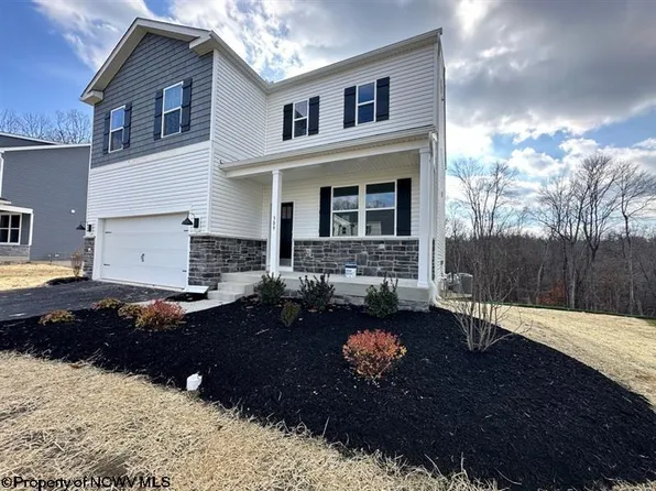 309 Dye Ln, Morgantown, WV 26501