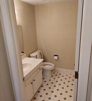 Lower level half bath