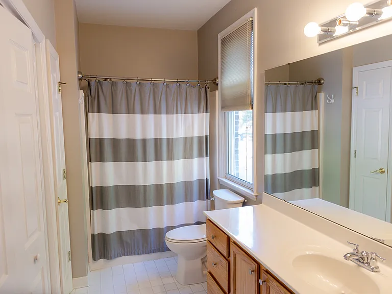 720 N Person St #101 — Photo 10